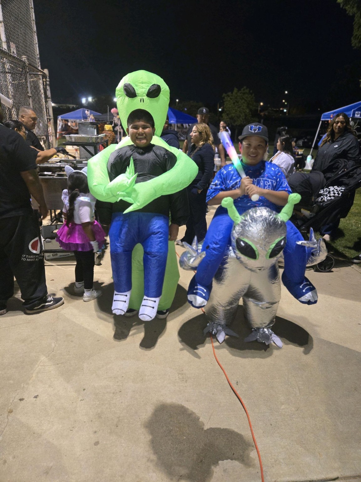 Alien costumes at the Hitmen Trunk or Treat event